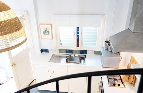 Elwood Apartment | Amazing Apartment, Beautiful, Location FREE WIFI