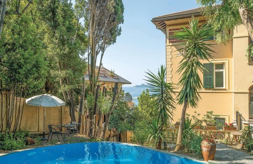 Rapallo Apartment | Amazing apartment in Rapallo GE