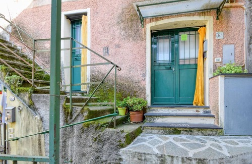 Sori Apartment | Amazing apartment in Sori with WiFi