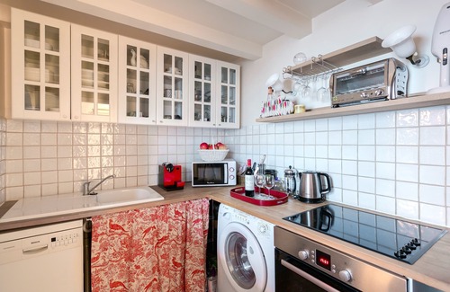 Quartier de la Place-Vendome Apartment | Amazing Apartment With Loft & Tons Of Charm By The Louvre & Tuileries Garden!