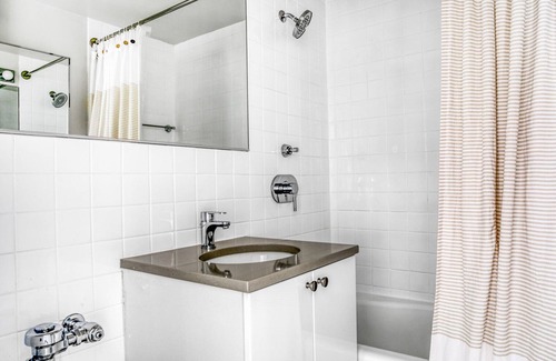 Prudential - St. Botolph Apartment | Amazing Back Bay 1BR w/W/D & Gym, near Copley T & Shops, by Blueground