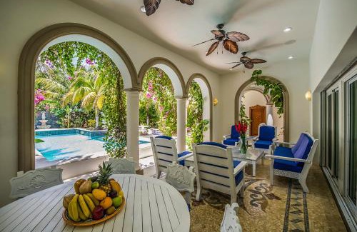 Playa del Secreto Villa | Amazing Beachfront Casa del Mar Bonito, Playa del Secreto, Riviera Maya