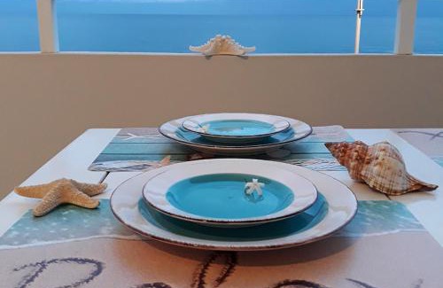 Hersonissos Centre Apartment | Amazing Beachfront Apartment in Hersonissos