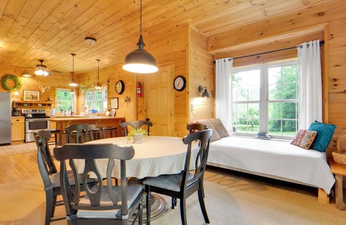 Naples House | Amazing cabin in the Finger Lakes! Hiking, wineries, restaurants.etc! Pets ok