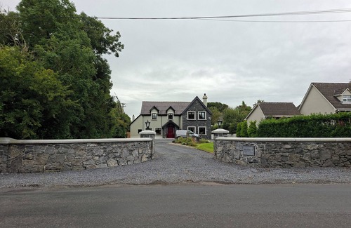 Oranmore Cottage | Amazing cosy cottage with all modern conviences in charming Galway