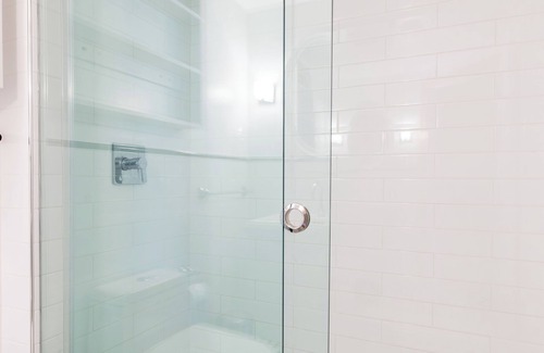 Central Park North Apartment | AMAZING DUPLEX IN CENTRAL HARLEM WITH 2 LARGE BEDROOMS 2 BATHROOMS AND A TERRACE