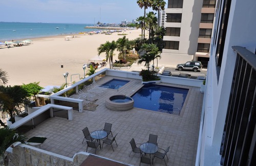 Salinas Apartment | Amazing Front Beach Apartment in Salinas
