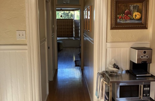Glen Park Apartment | Amazing Historic Victorian Flat with Modern Remodel, + back patio in Noe Valley