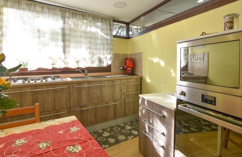 Acireale House | Amazing home in Acireale with WiFi