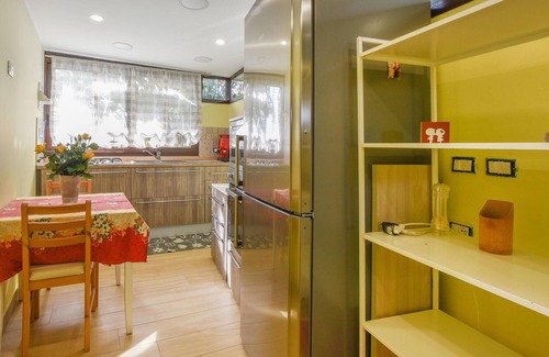 Acireale House | Amazing home in Acireale with WiFi
