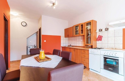 Barbariga House | Amazing home in Betiga with WiFi