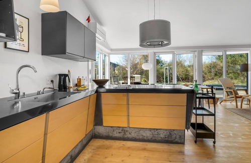 Øer Strand House | Amazing home in Ebeltoft