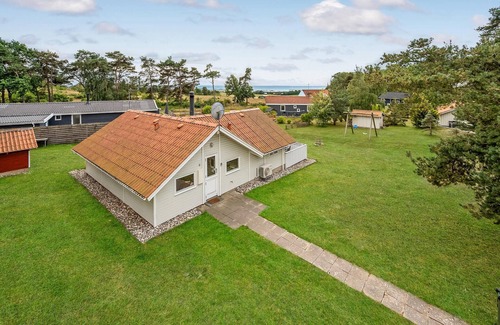 Øer Strand House | Amazing home in Ebeltoft with house sea view