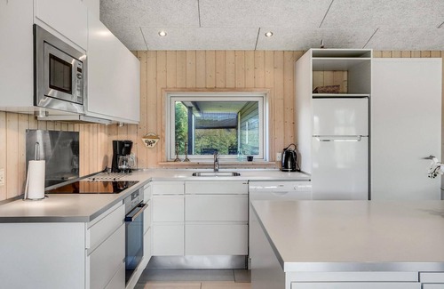 Fjellerup Strand House | Amazing home in Glesborg with kitchen