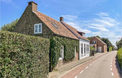 Graauw House | Amazing Home In Graauw