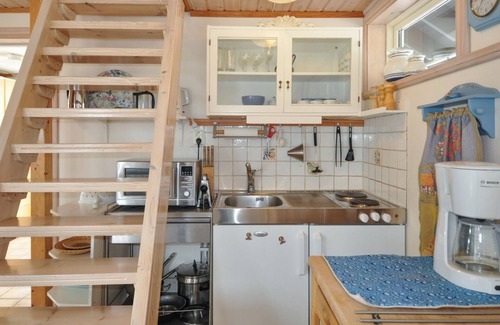 Hammaro House | Amazing home in Hammarö with lake view