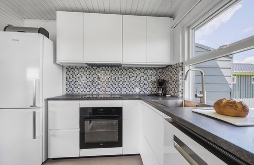 Hejlsminde Strand House | Amazing home in Hejls with WiFi