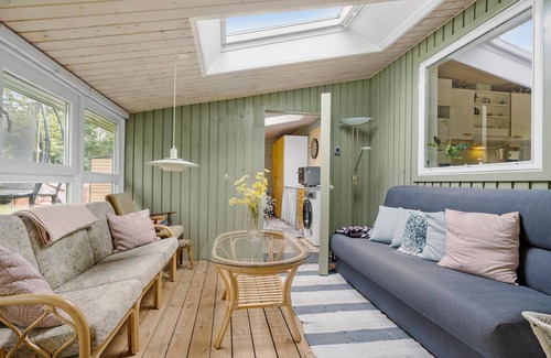 Hojby House | Amazing home in Højby with WiFi