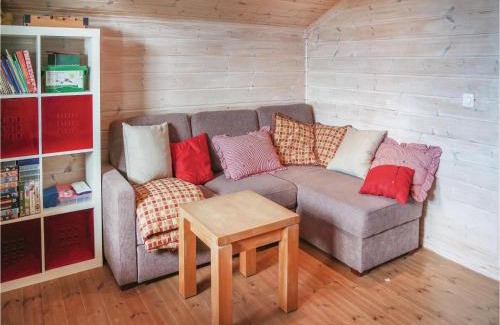 Al House | Amazing Home In Hol With Sauna