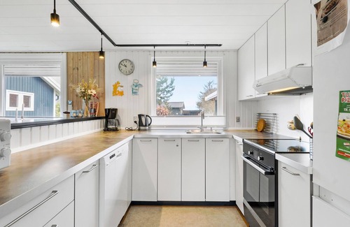 Holbaek House | Amazing home in Holbæk with sauna