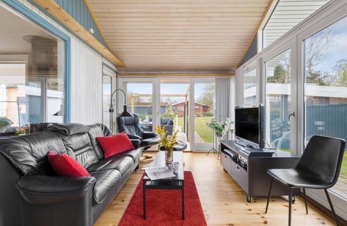 Holbaek House | Amazing home in Holbæk with sauna