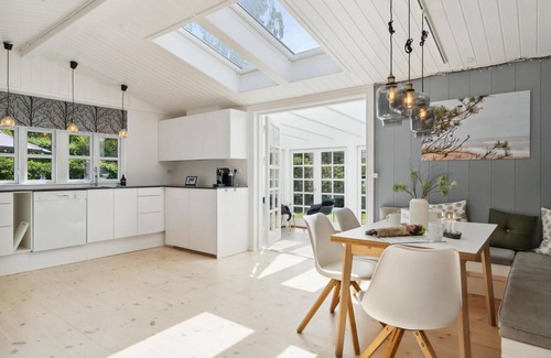 Hornbaek House | Amazing home in Hornbæk with WiFi