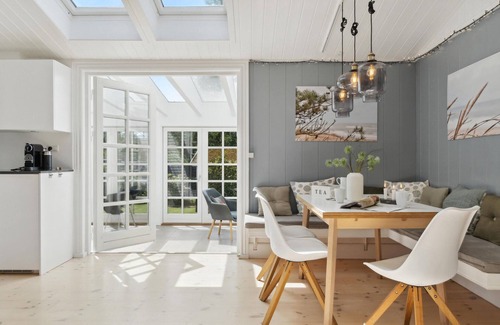 Hornbaek House | Amazing home in Hornbæk with WiFi