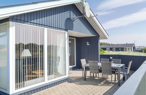 Bjerregaard House | Amazing home in Hvide Sande with sauna