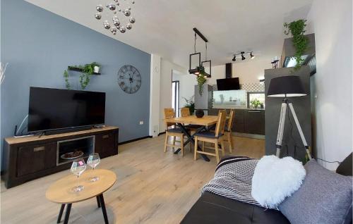 Boljevici House | Amazing Home In Krsan With Sauna