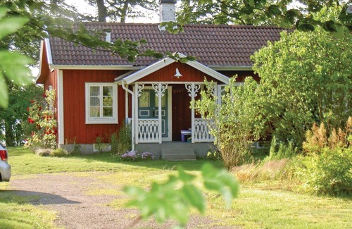 Stavsjo House | Amazing home in Ljungby with lake view