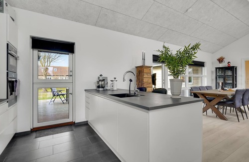 Nyborg House | Amazing home in Nyborg with WiFi