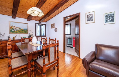Zagorje House | Amazing home in Plomin with WiFi