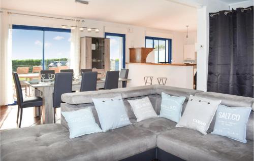Plouezec House | Amazing Home In Plouézec With Wifi