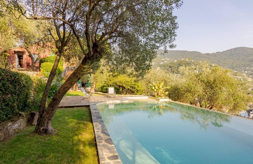 Recco House | Amazing home in Recco -GE-