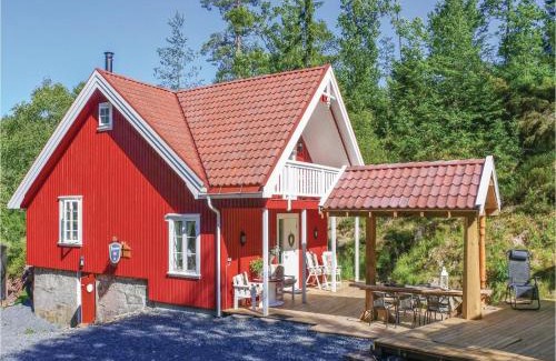 Risor House | Amazing Home In Søndeled With Sauna