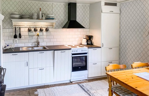 Tjallmo House | Amazing home in Tjällmo