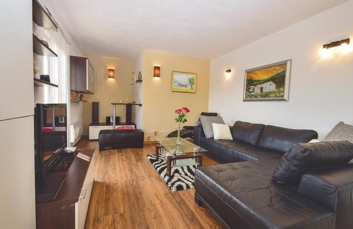 Podumci House | Amazing home in Unesic with WiFi