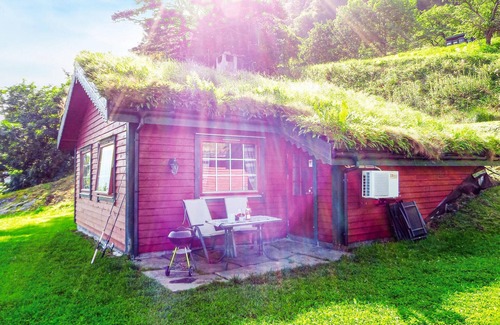 Utne House | Amazing home in Utne with sauna