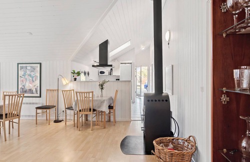 Marielyst House | Amazing home in Væggerløse with sauna