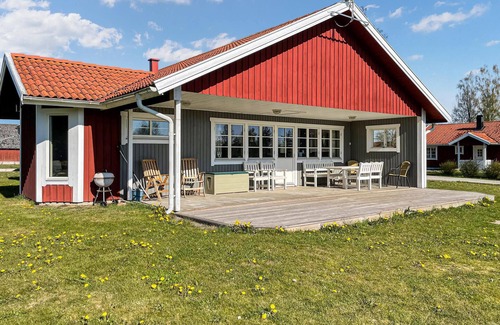 Flattinge House | Amazing home in Vittaryd with kitchen