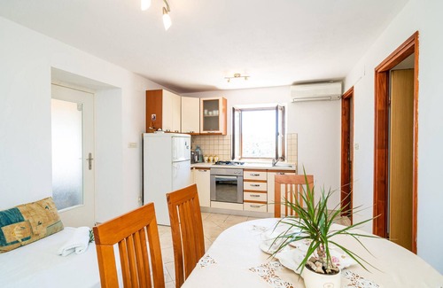 Kobas House | Amazing home in Zaton Doli with kitchen