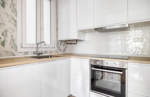 Jeronimos Apartment | Amazing Jerónimos 2BR, in the best area of Madrid, by Blueground