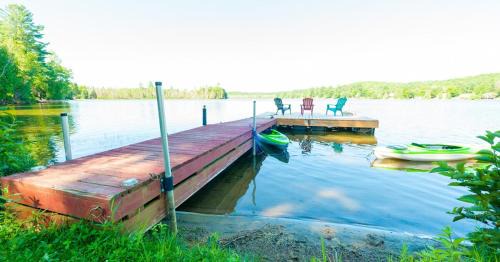 Haliburton Apartment | Amazing Lakefront cottage on Paradise Lake