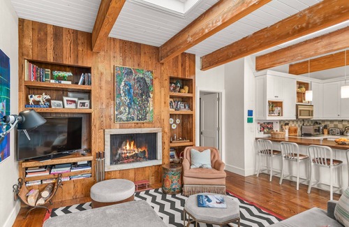Aspen Condo | Amazing Location - Just Steps To Aspen Mtn, Restaurants, Shops & Nightlife. W/D, FP, AC In Bedrooms