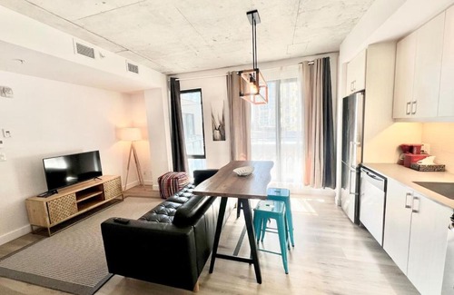 Cite Multimedia Apartment | Amazing loft in Montreal Old Port