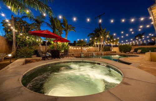Southeast Anaheim House | Amazing Modern Pool House near Disneyland