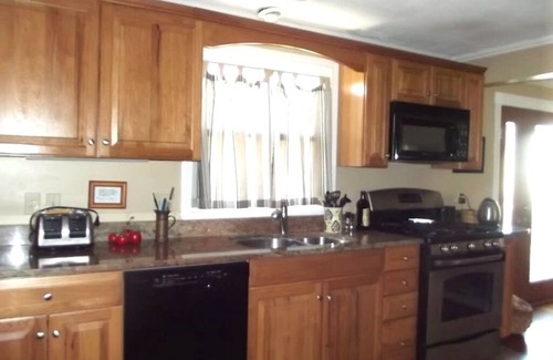 Seabrook House | Amazing Ocean Deck Views! 5 bed, 2 bath house in Seabrook Beach w/WiFi, AC