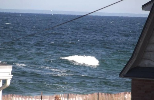 Seabrook House | Amazing Ocean Deck Views! 5 bed, 2 bath house in Seabrook Beach w/WiFi, AC