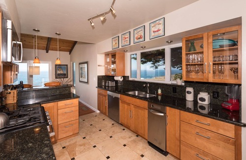 Mendocino House | " AMAZING OCEANFRONT" PRIVATE LUXURY in Mendocino