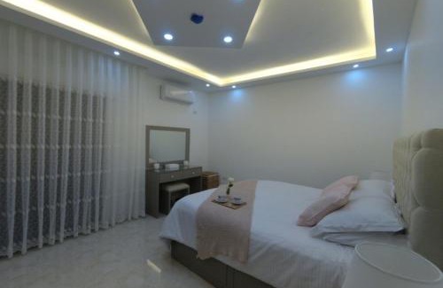 Jabal Al-Hussein Apartment | Amazing one Bedroom Apartment in Amman Elwebdah 1